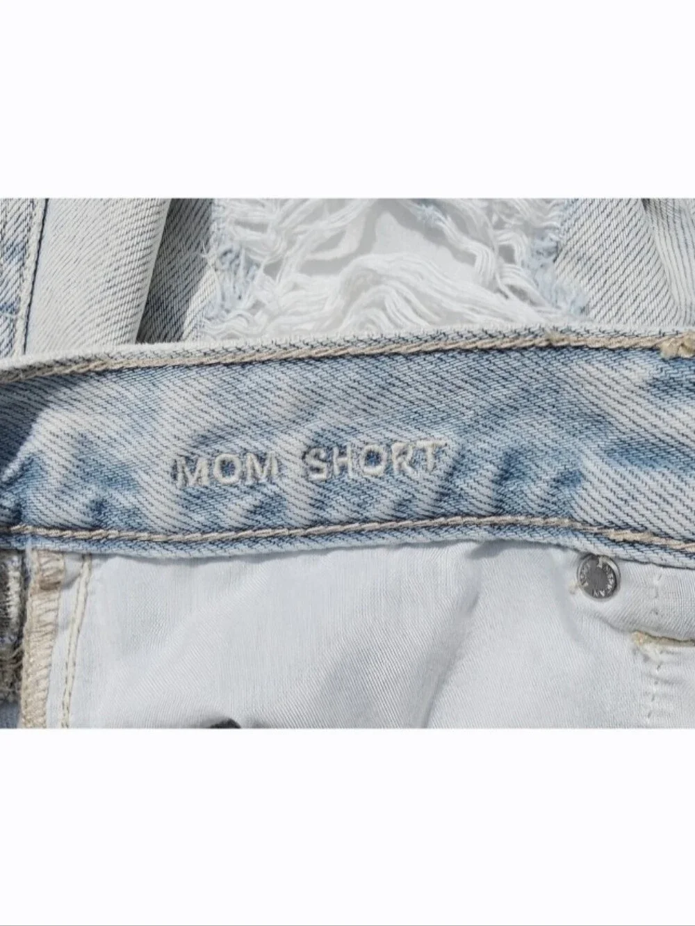American Eagle Mom Denim Jean Shorts Distressed Shredded Fade Sz 2